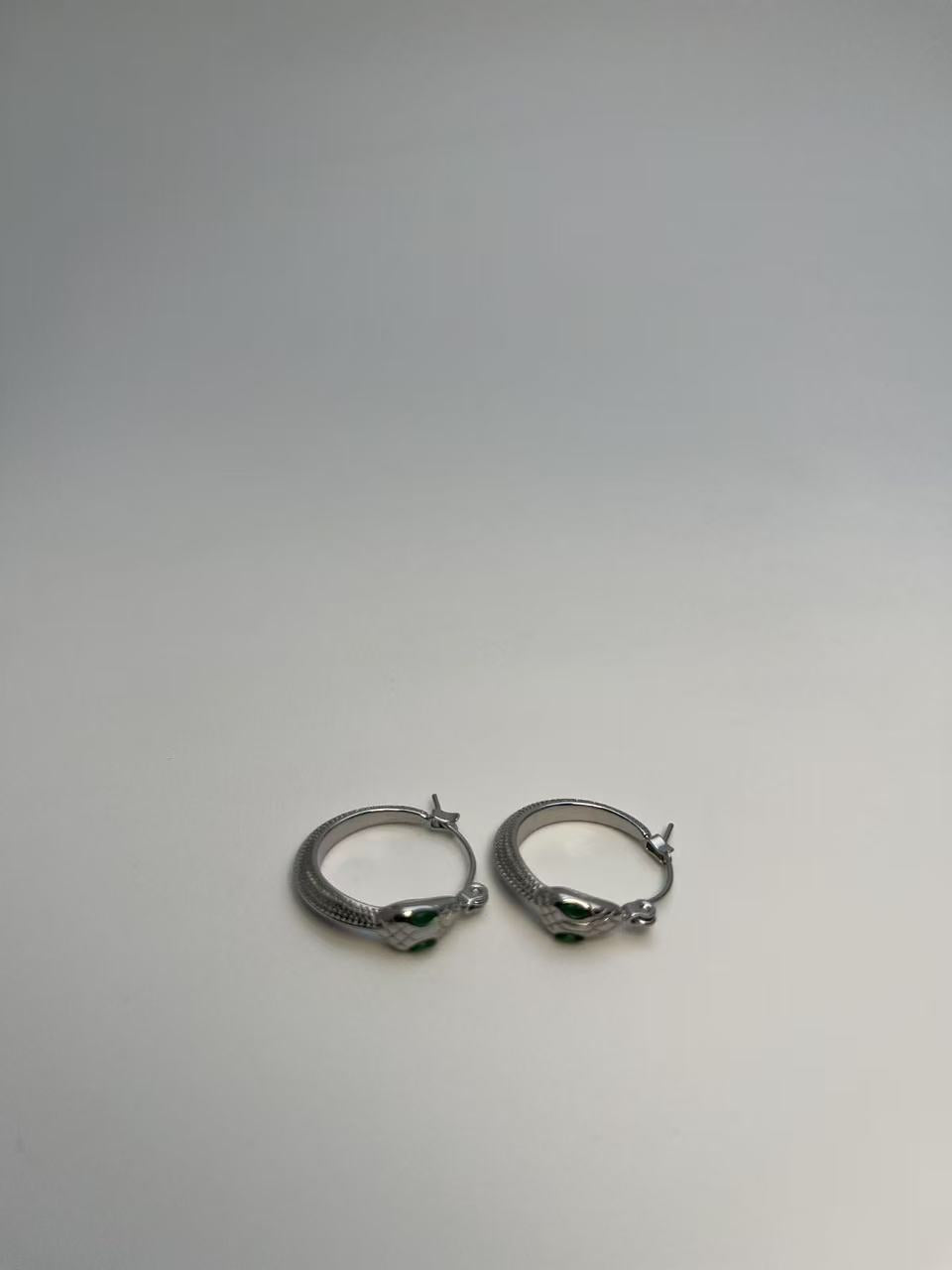 Sølv Ring - Enkle og Elegante Øreringe