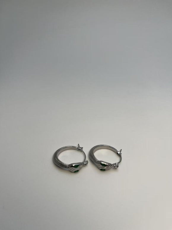 Sølv Ring - Enkle og Elegante Øreringe